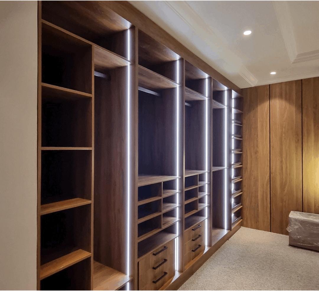 Entertainment Suite - Image 3